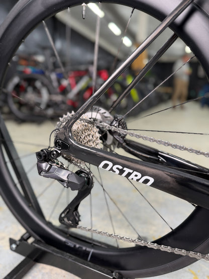 NIEUW Factor Ostro VAM Di2 Carbon Racefiets