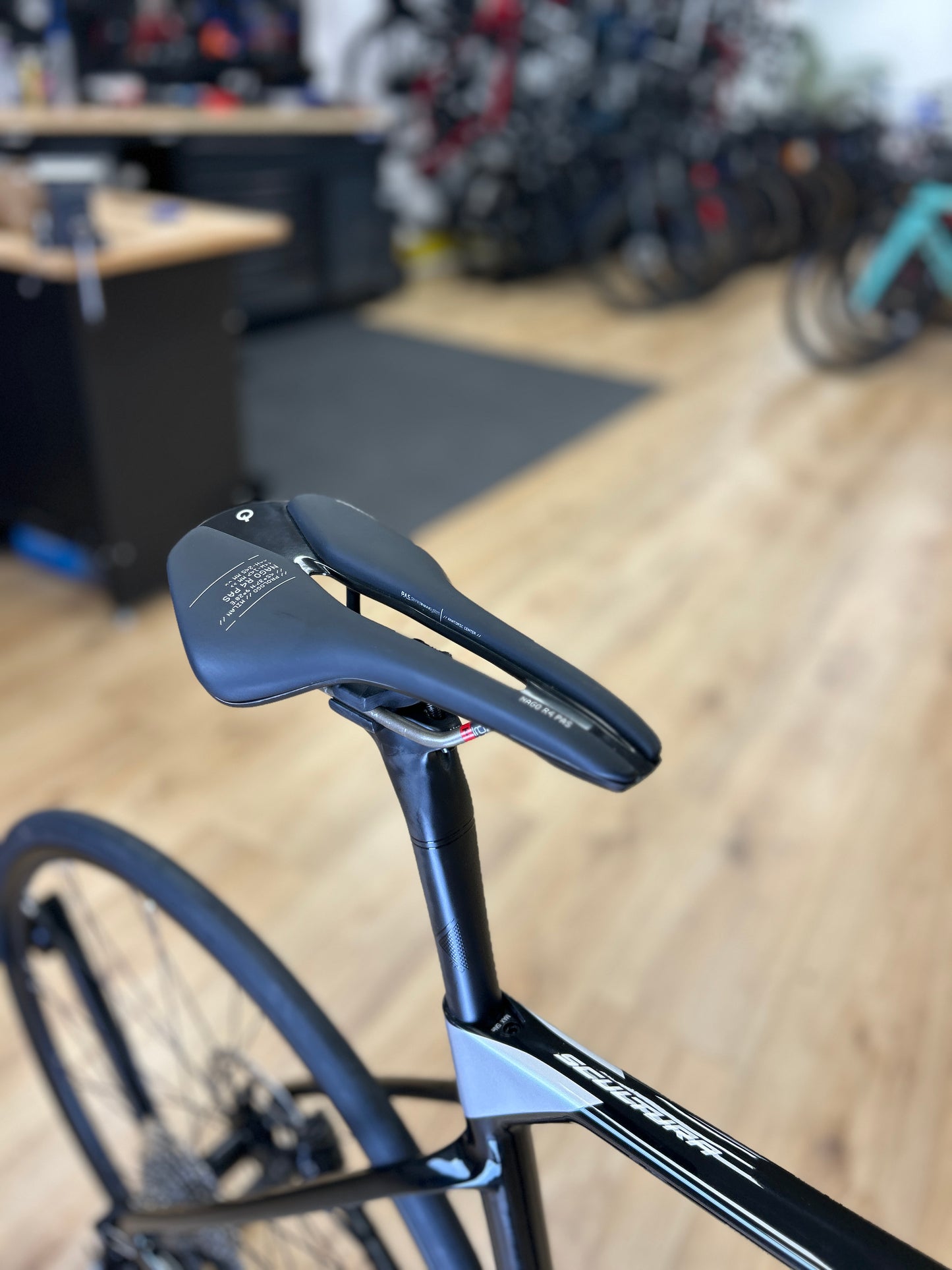 Showroom Model 0km Merida Scultura 8000 Di2 Carbon Racefiets