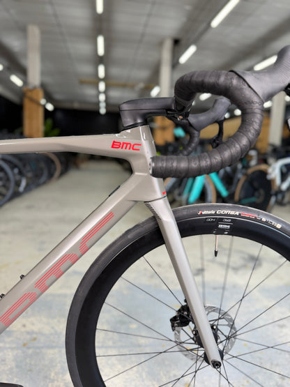 BMC Roadmachine 01 THREE AXS Carbon Racefiets
