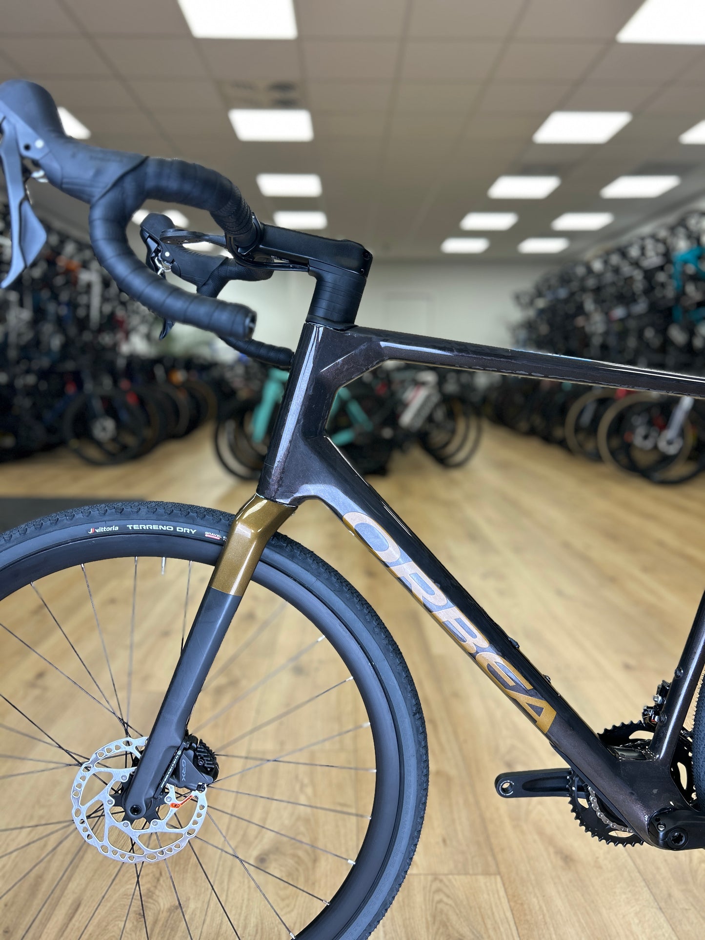 0km Showroom Model Orbea Terra M30 Carbon Gravel Fiets