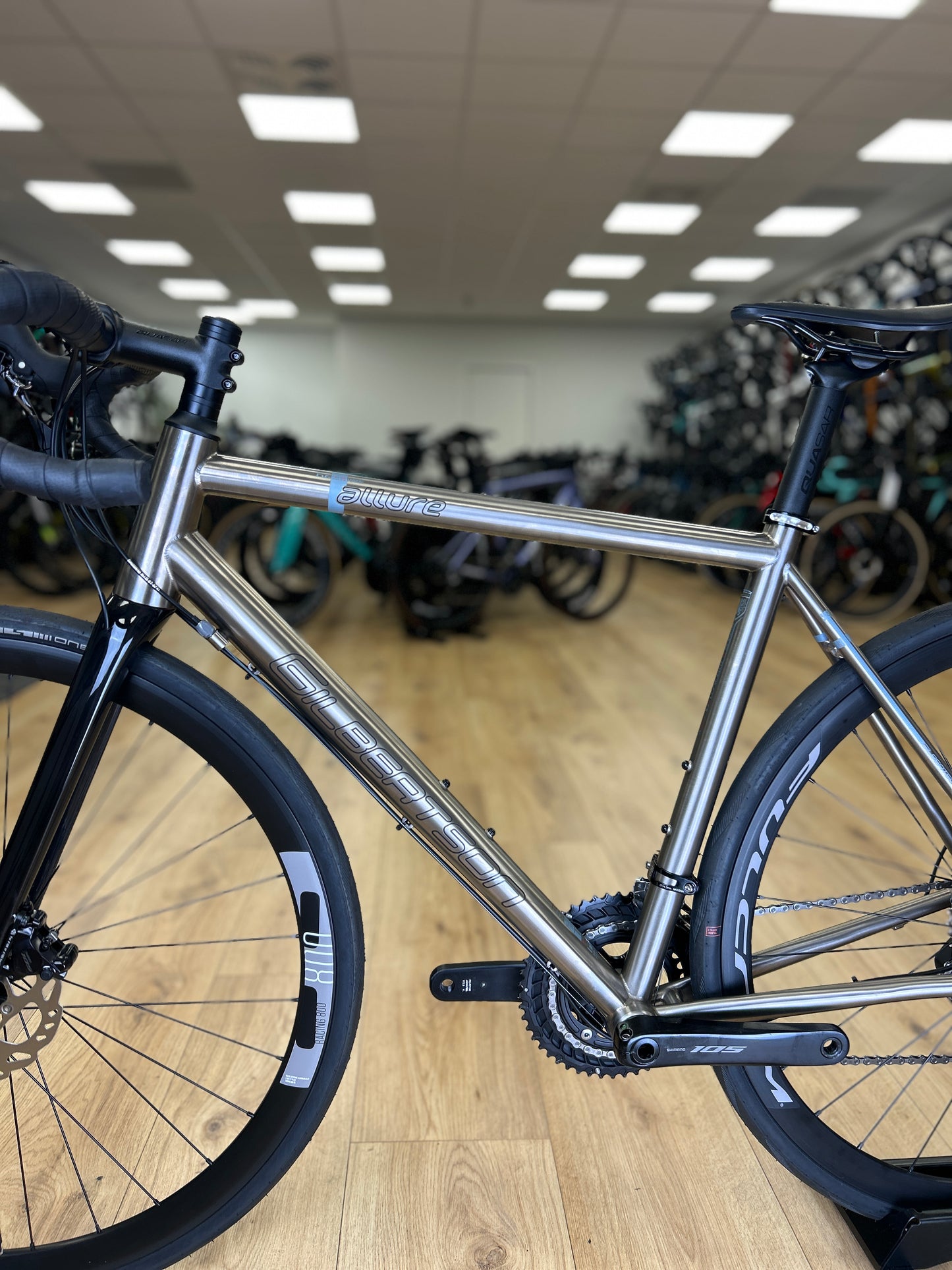 Showroom Model Gilbertson Allure Disc Racefiets