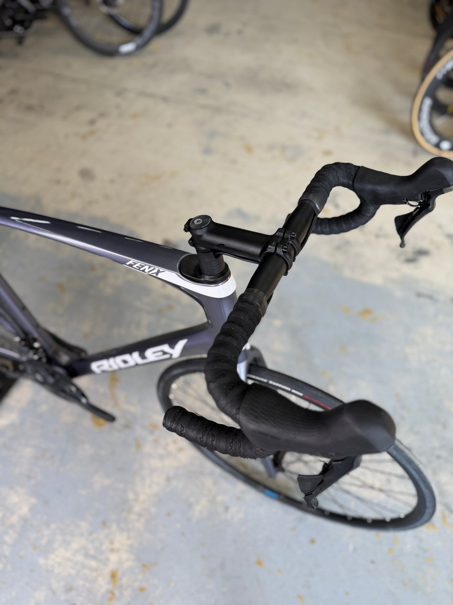 NIEUW Ridley Fenix Carbon Racefiets