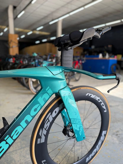 Bianchi Aquila RC Disc Di2 Carbon Road Bike
