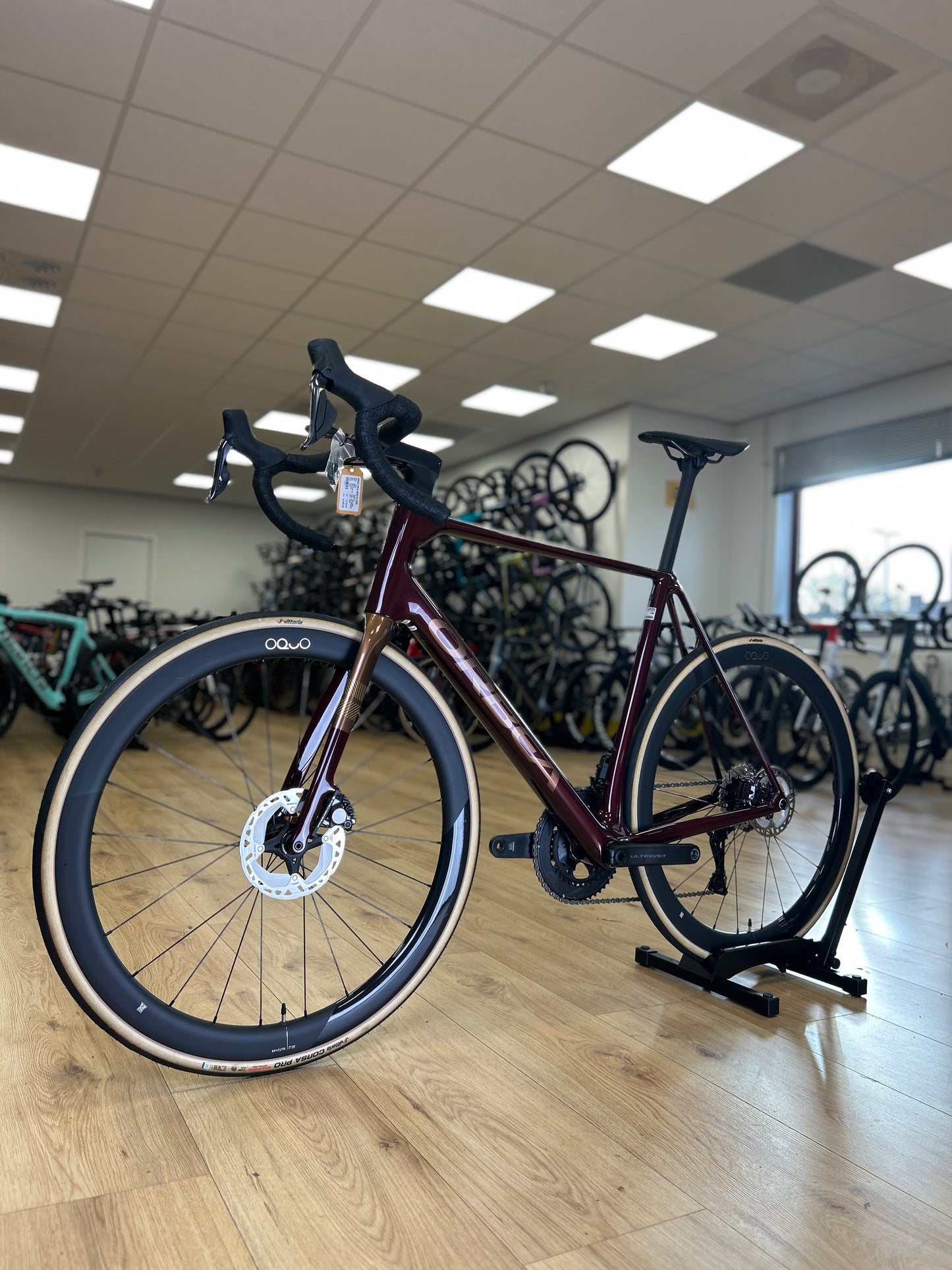 0km Showroom Model Orbea Orca M20iLTD PWR Di2 Carbon Racefiets