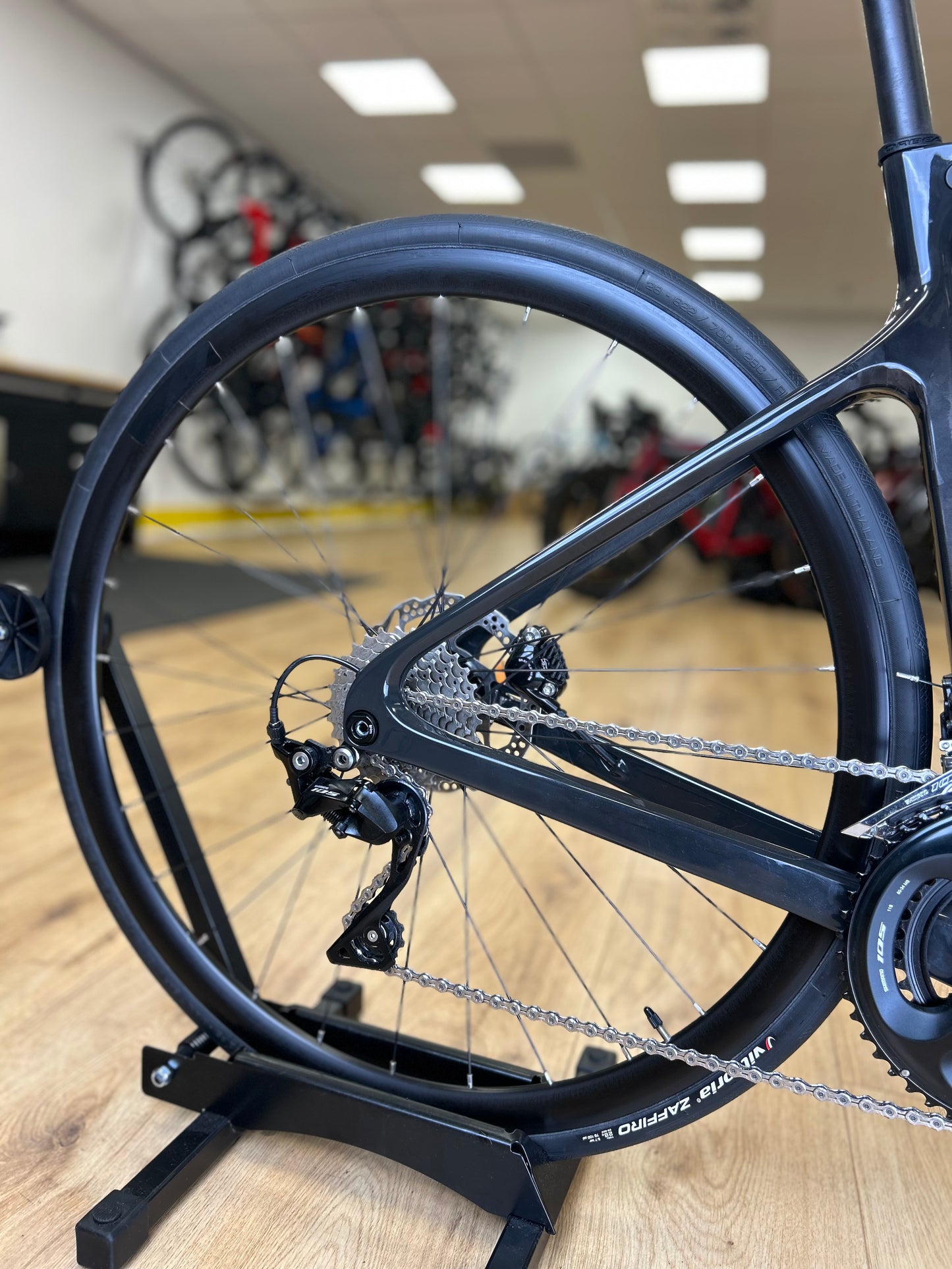 Showroom Orbea Orca M30 Carbon Disc Racefiets