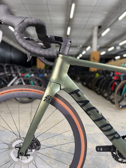 NIEUW Factor Ostro Gravel GRX Di2 Gravel Fiets