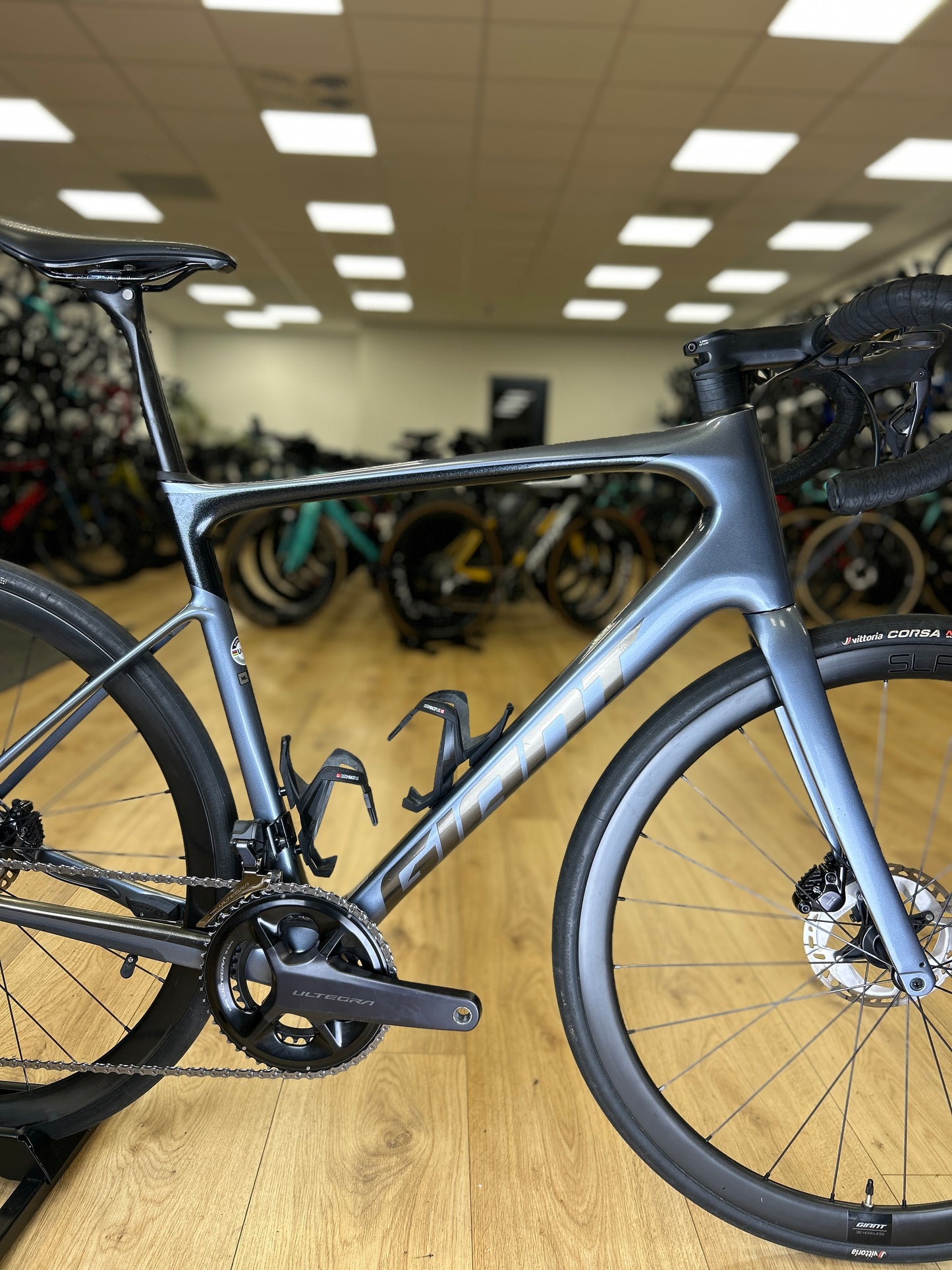 Giant Defy Advanced Pro 1 Di2 Carbon Racefiets