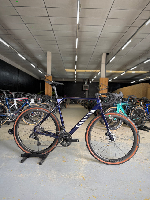 Canyon Inflite CFR Di2 Carbon Racefiets