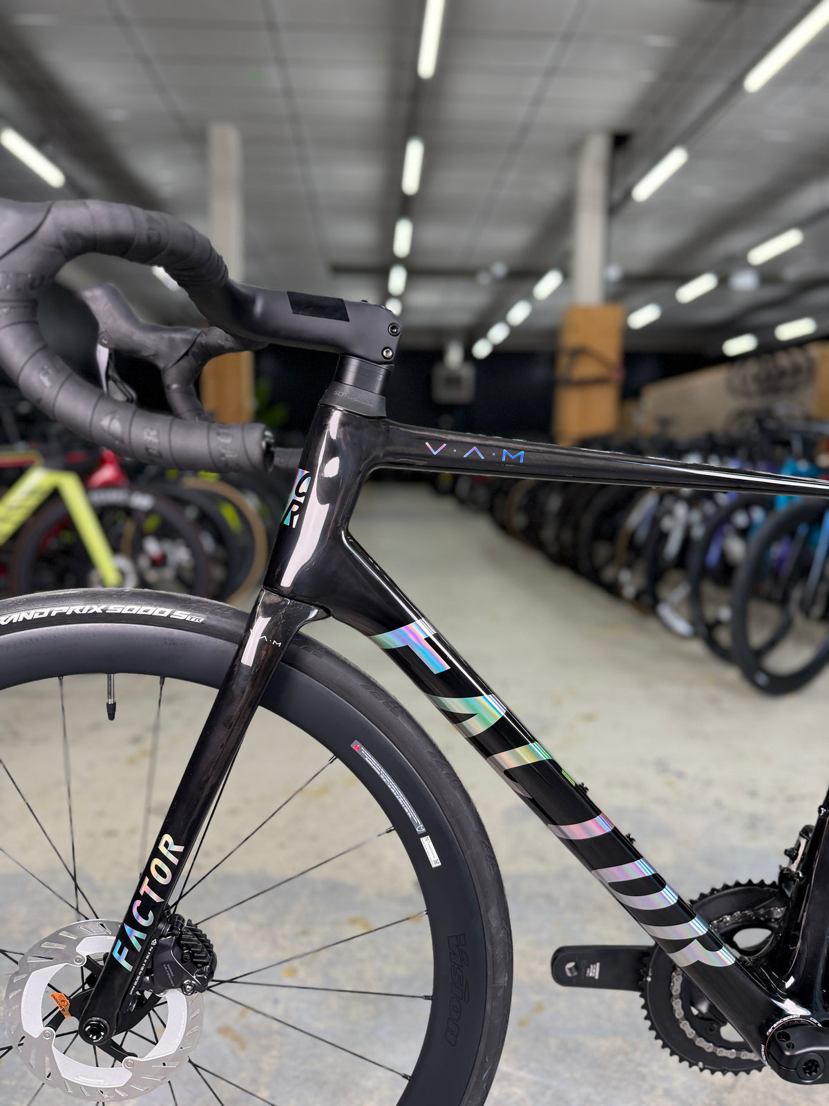 NIEUW Factor O2 VAM Di2 Carbon Racefiets