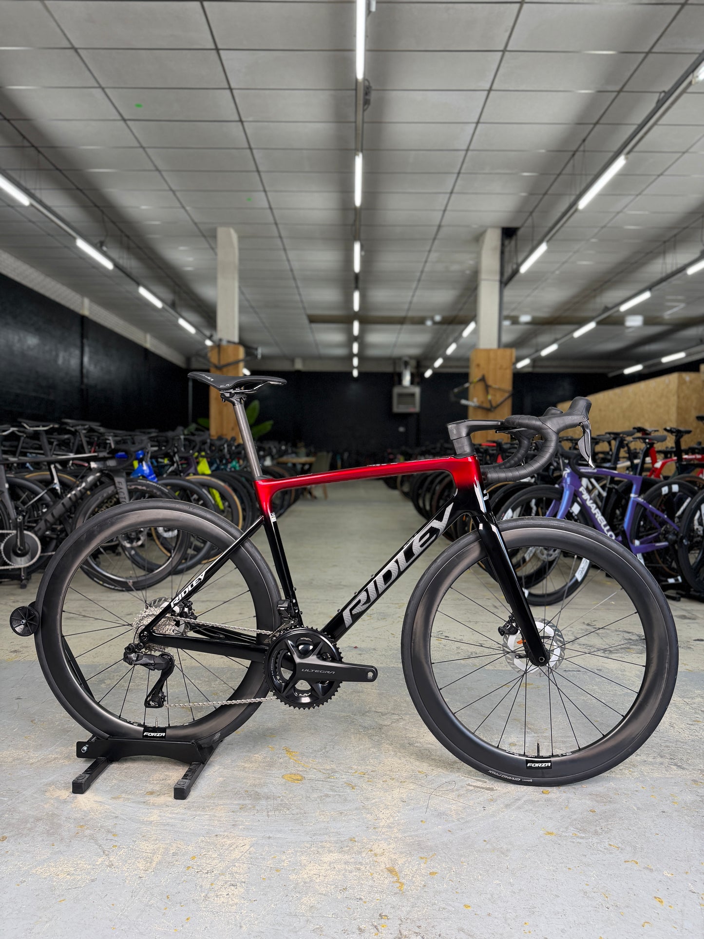 NIEUW Ridley Falcn Di2 Carbon Racefiets