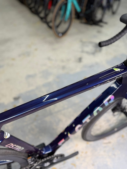 NIEUW Factor Ostro VAM Di2 Carbon Racefiets