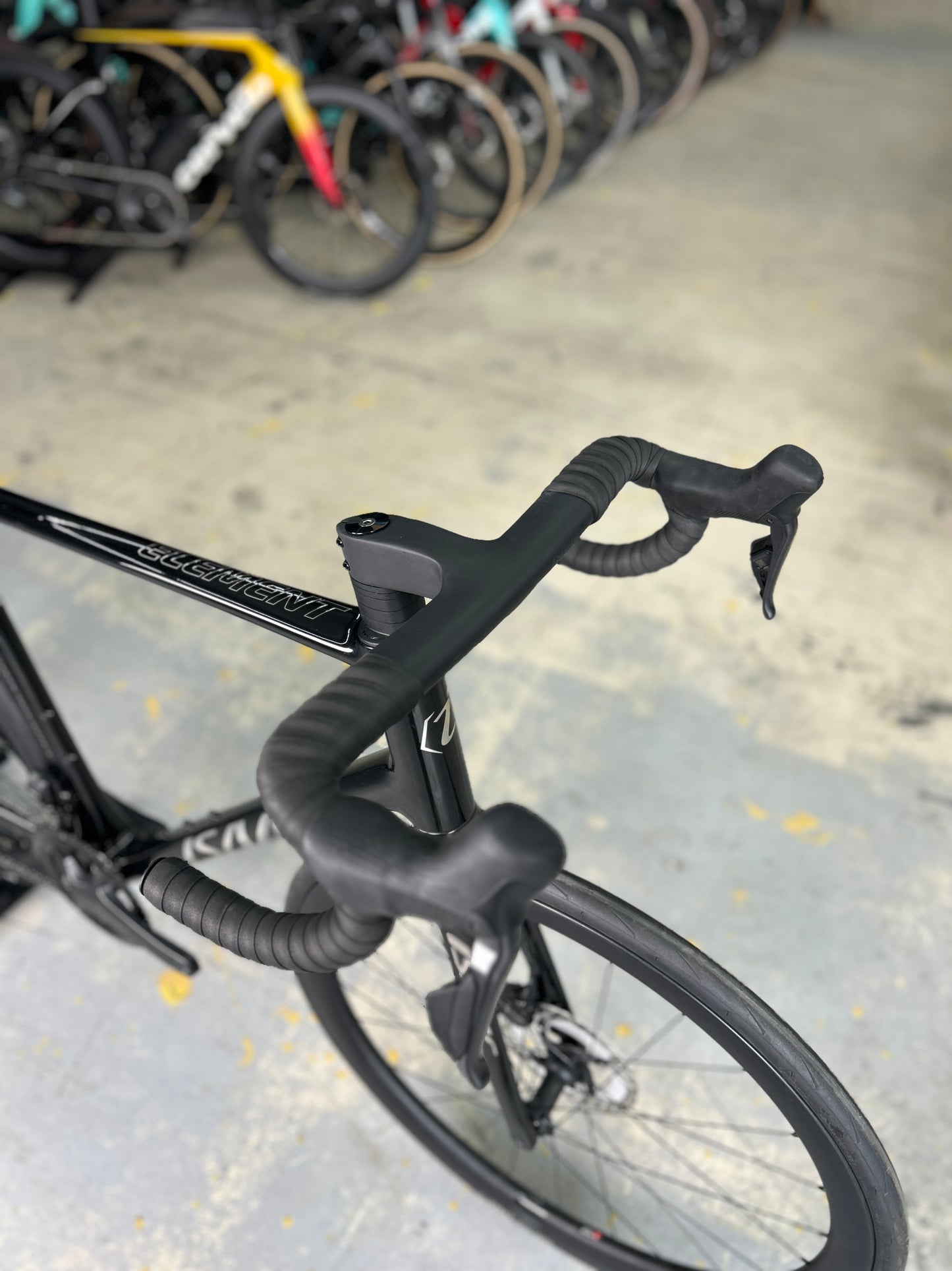 NIEUW Isaac Element Di2 Carbon Racefiets