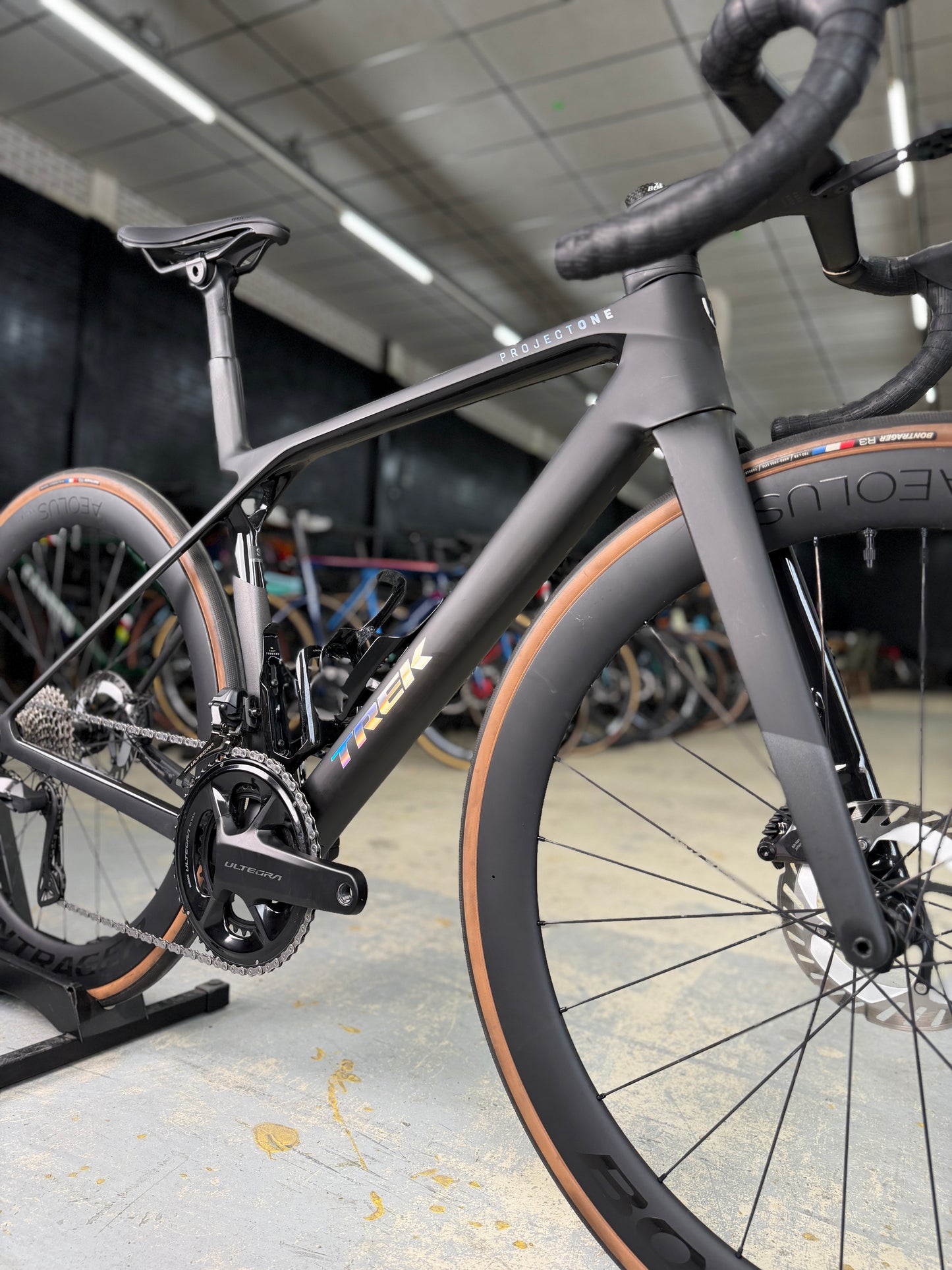 1000km Trek Madone SLR7 Di2 Carbon Racefiets