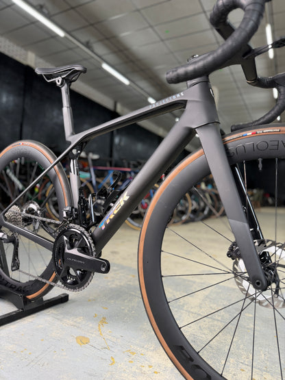 1000km Trek Madone SLR7 Di2 Carbon Racefiets