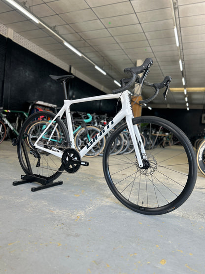 NIEUW Giant TCR Advanced 2 Carbon Racefiets