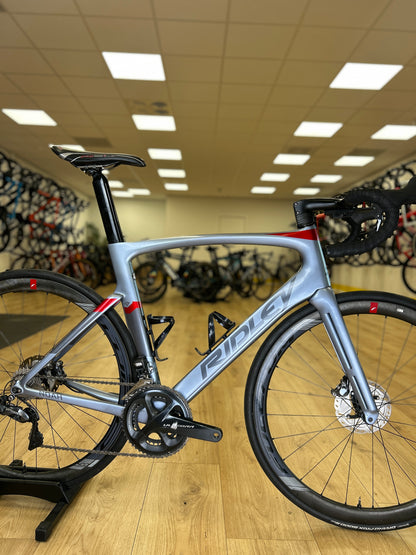 Ridley Noah Aero+ DI2 Carbon Disc Racefiets