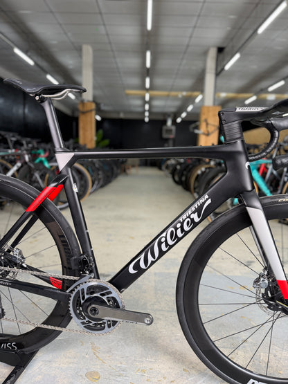 Wilier Filante SLR eTap Carbon Racefiets