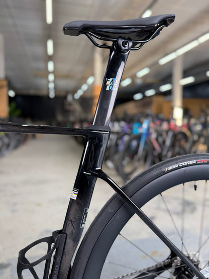 NIEUW Factor Ostro VAM Di2 Carbon Racefiets