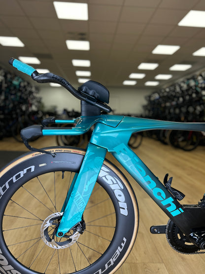 Bianchi Aquila RC Disc Di2 Carbon TT