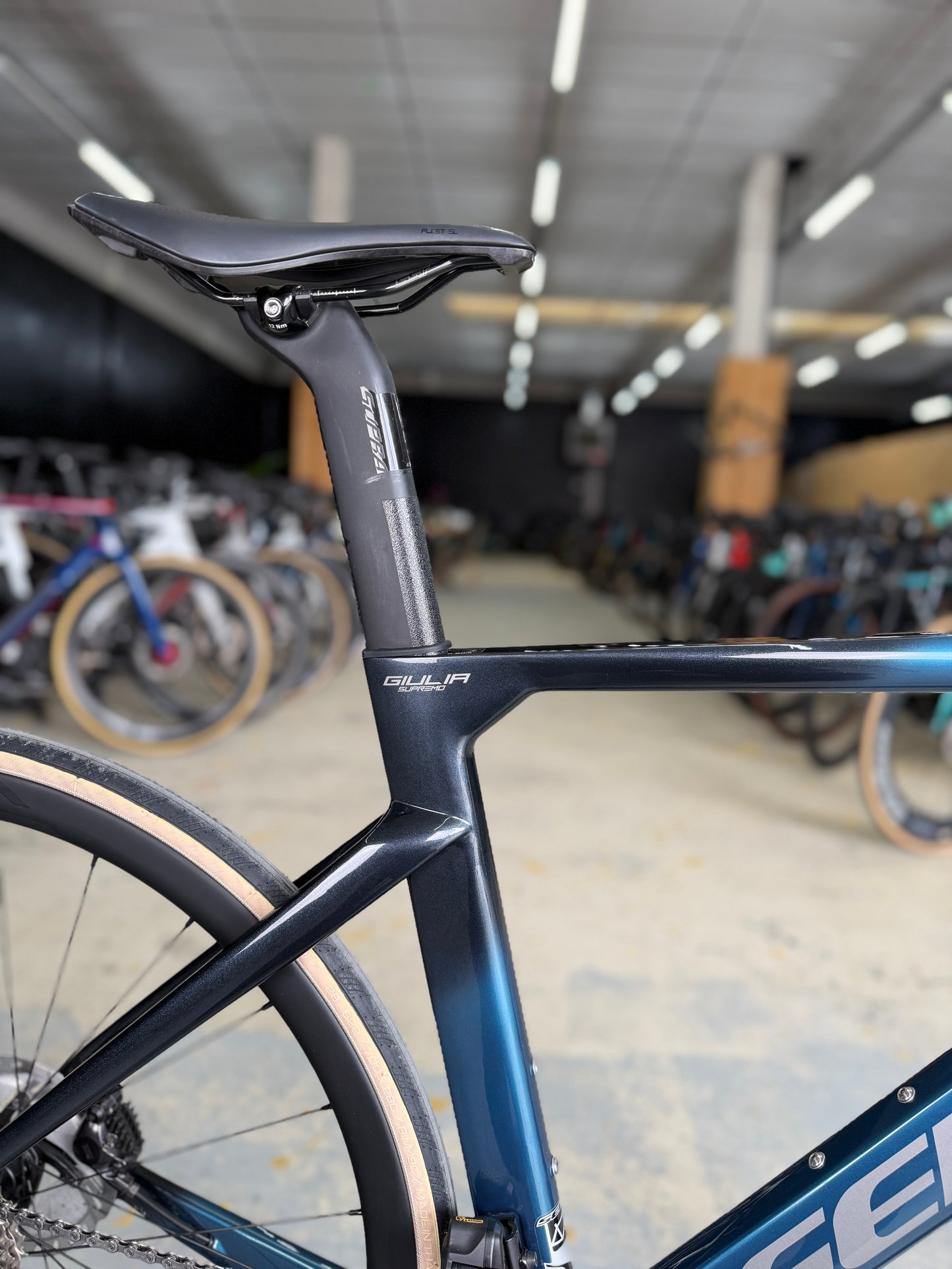Sensa Giulia Supremo Di2 Carbon Road Bike