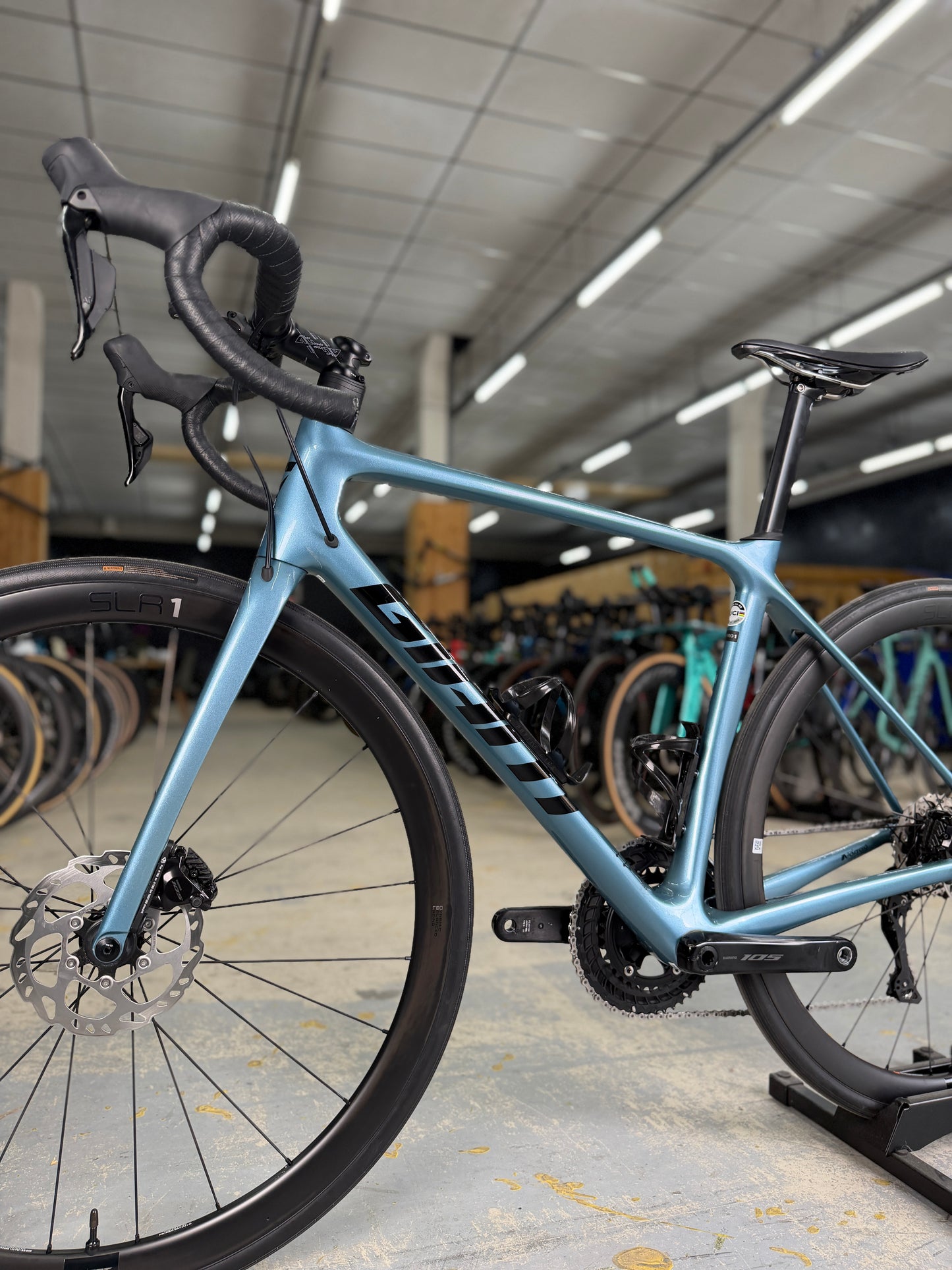 Giant TCR Advanced Pro Di2 Carbon Road Bike