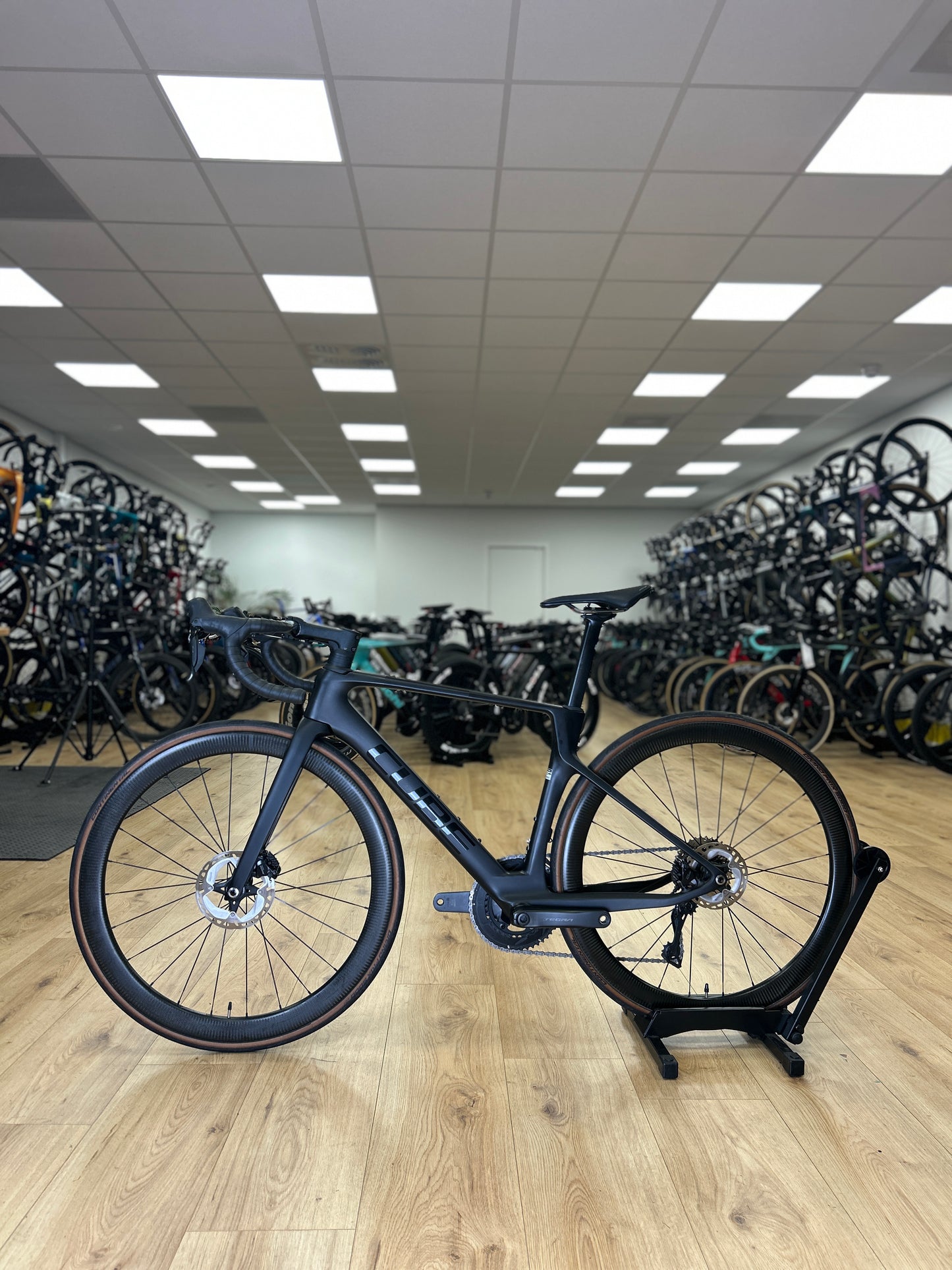 Cube Agree C62 Race Di2 Carbon Racefiets