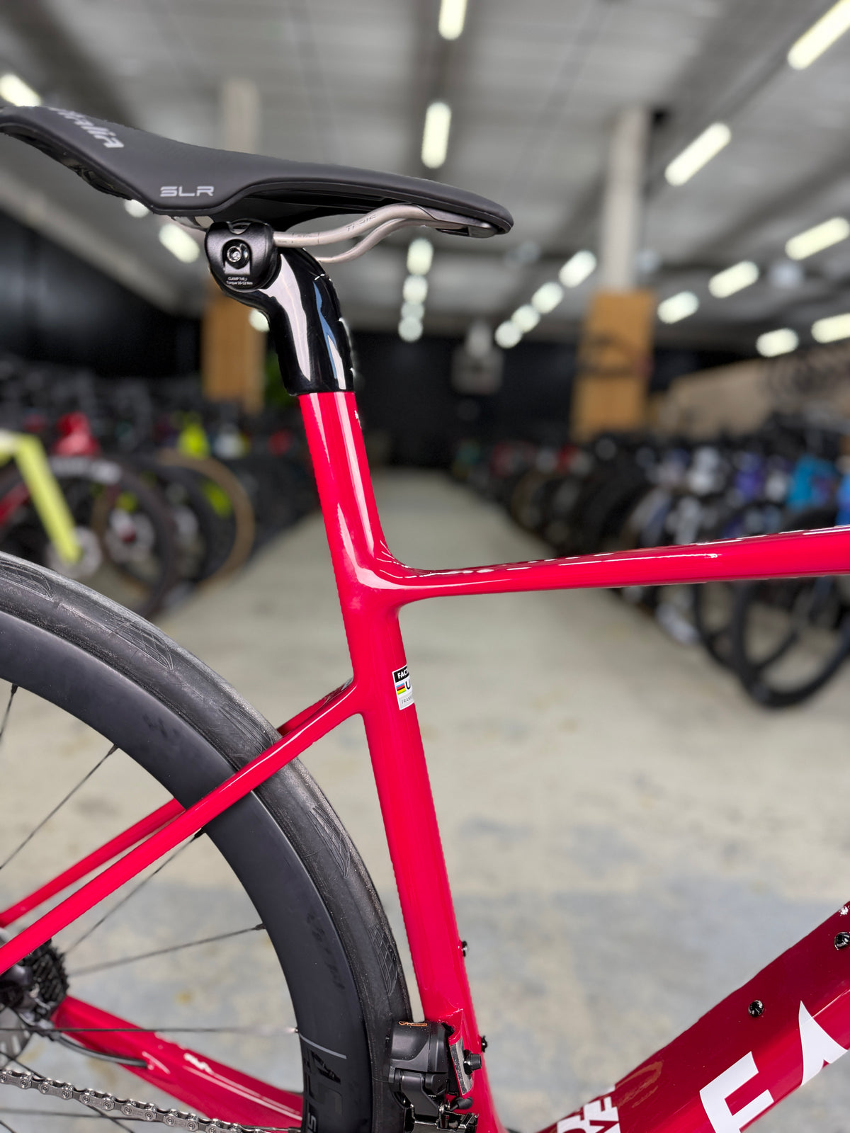 NIEUW Factor O2 VAM Di2 Carbon Racefiets