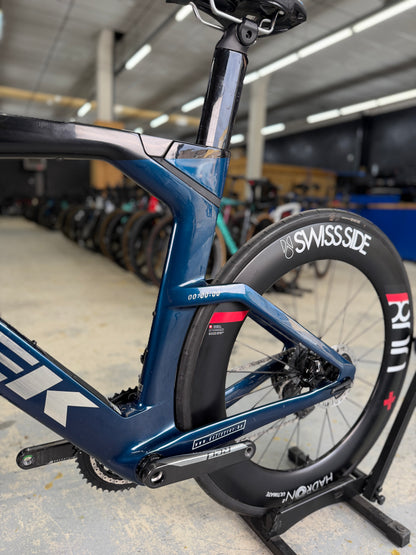Trek Speed Concept SLR 9 eTap Red Carbon Racefiets