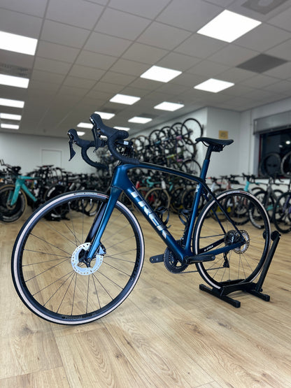 Trek Domane SL6 Disc Carbon Road Bike