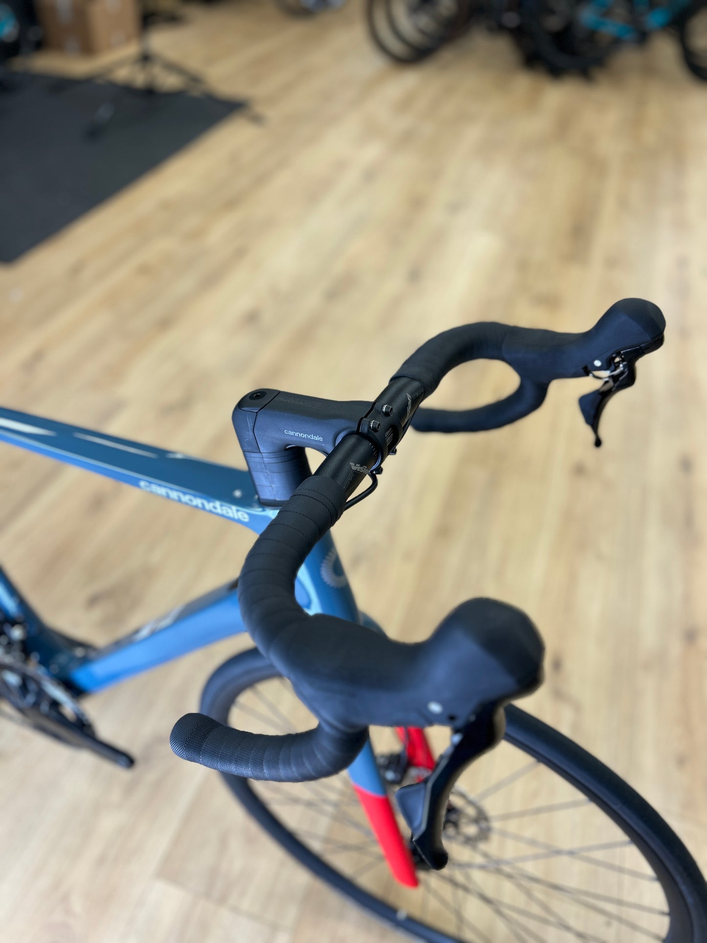 SHOWROOM MODEL Cannondale SuperSix Evo Carbon Racefiets