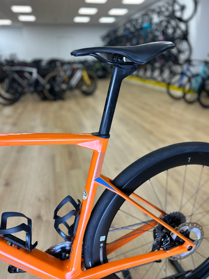 BMC RoadMachine One Carbon Racefiets