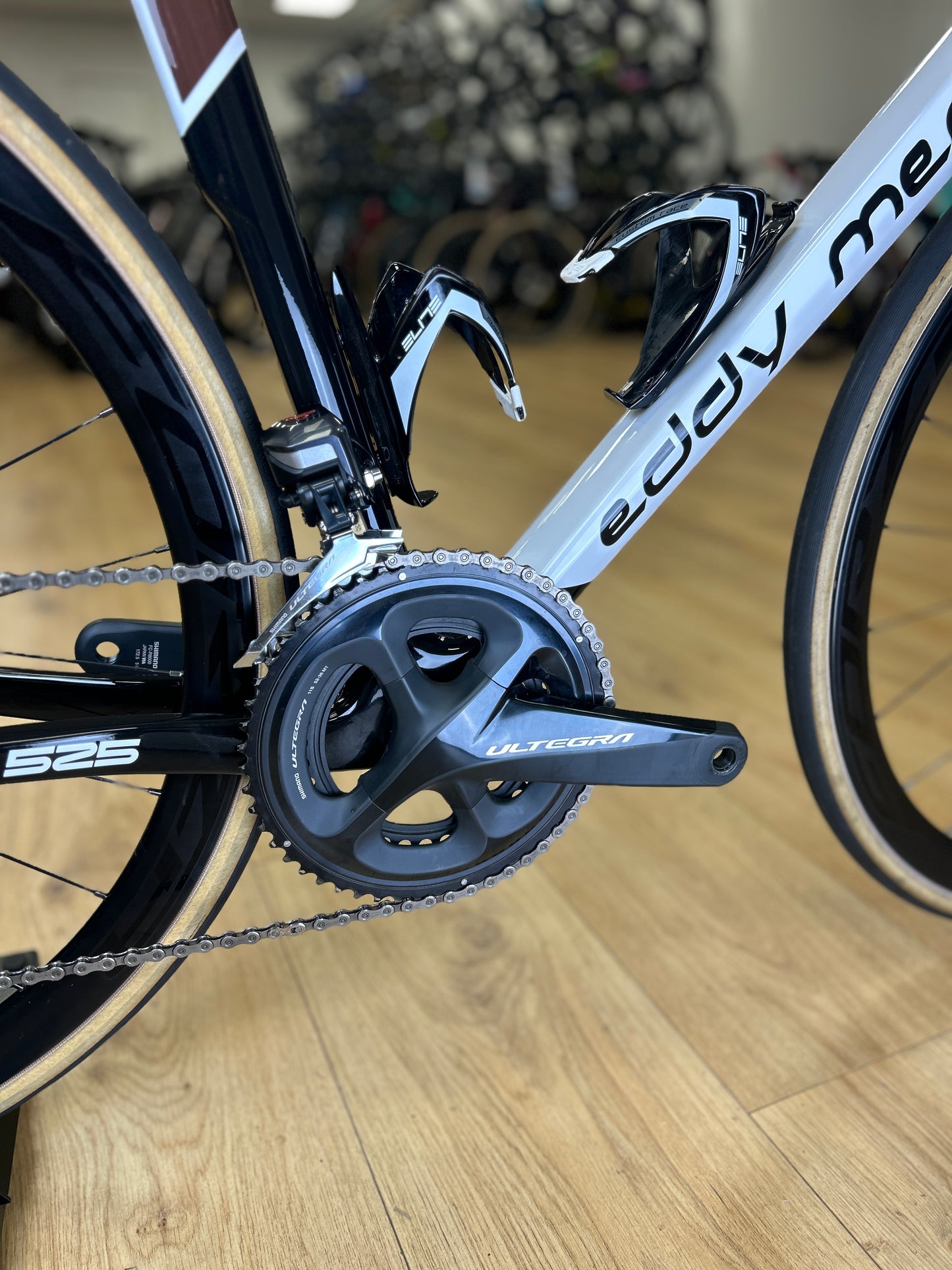 Eddy Merckx 525 Di2 Carbon Racefiets