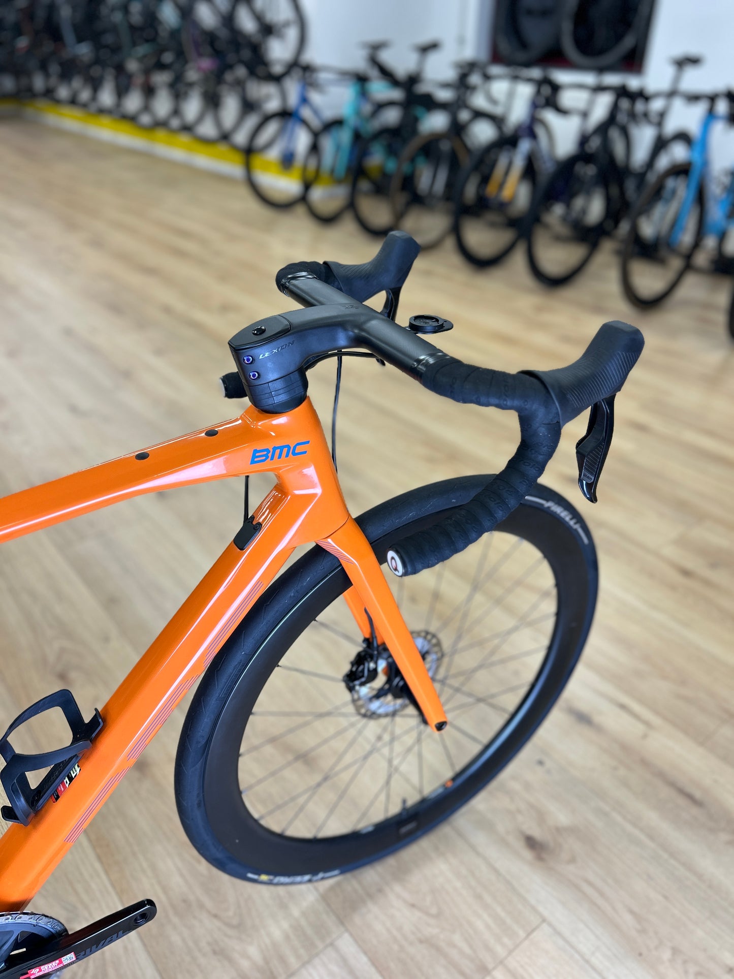 BMC RoadMachine One Carbon Racefiets