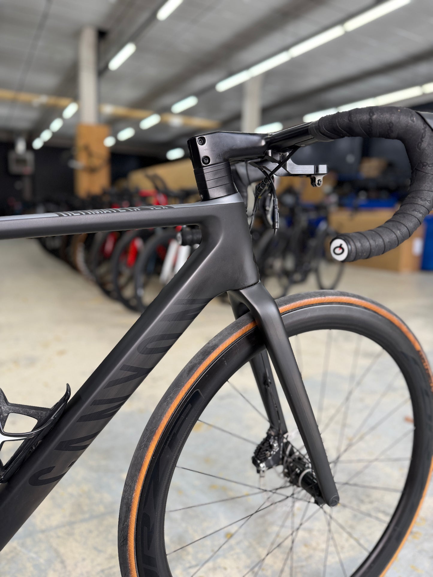 Canyon Ultimate SLX Di2 Carbon Racefiets
