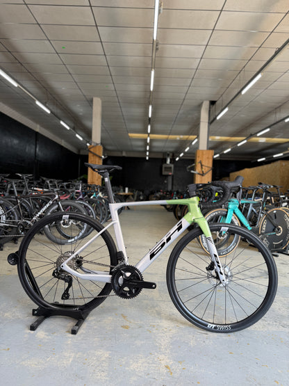 NIEUW BH RS1 Di2 Carbon Racefiets