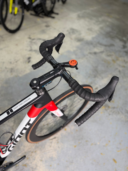 Giant Defy SL Di2 Carbon Road Bike