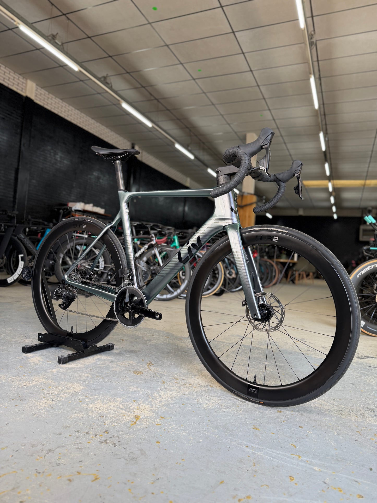 Liv EnviLiv Advanced 1 AXS Carbon Racefiets