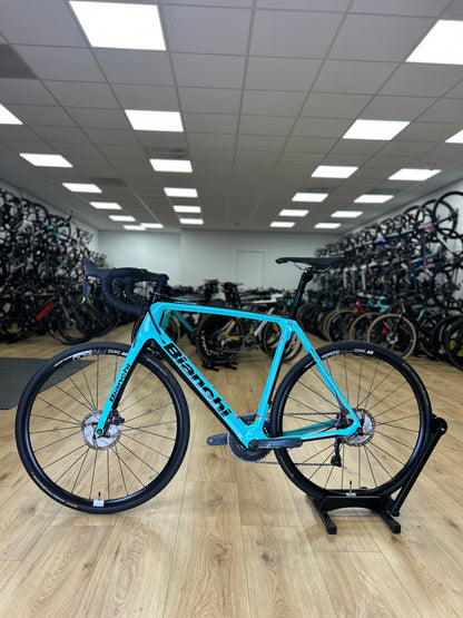 Bianchi Infinito CV Di2 Carbon Racefiets