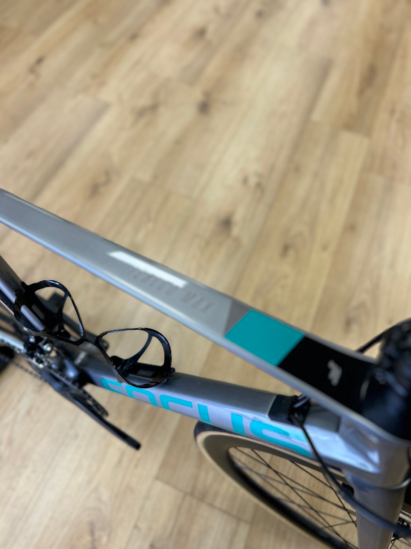 Focus Izalco MAX Disc 8.7 Carbon Racefiets