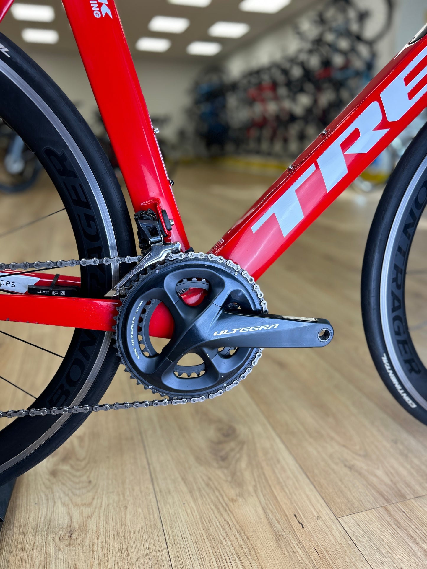 Trek Madone SL6 Segafredo Carbon Racefiets