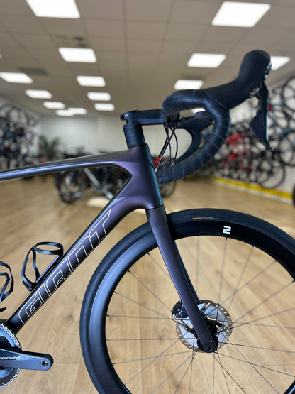 Giant Defy Advanced Pro 2 Carbon Racefiets