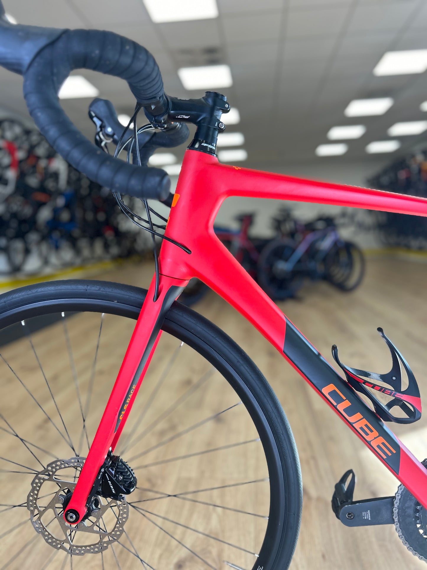 Cube Attain Carbon Ultegra Racefiets