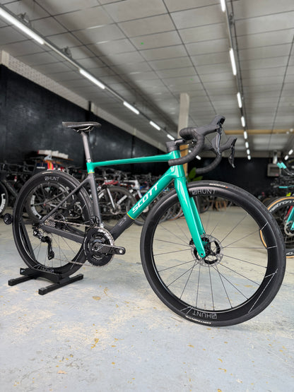 Scott Addict RC Di2 Aston Martin Carbon Racefiets