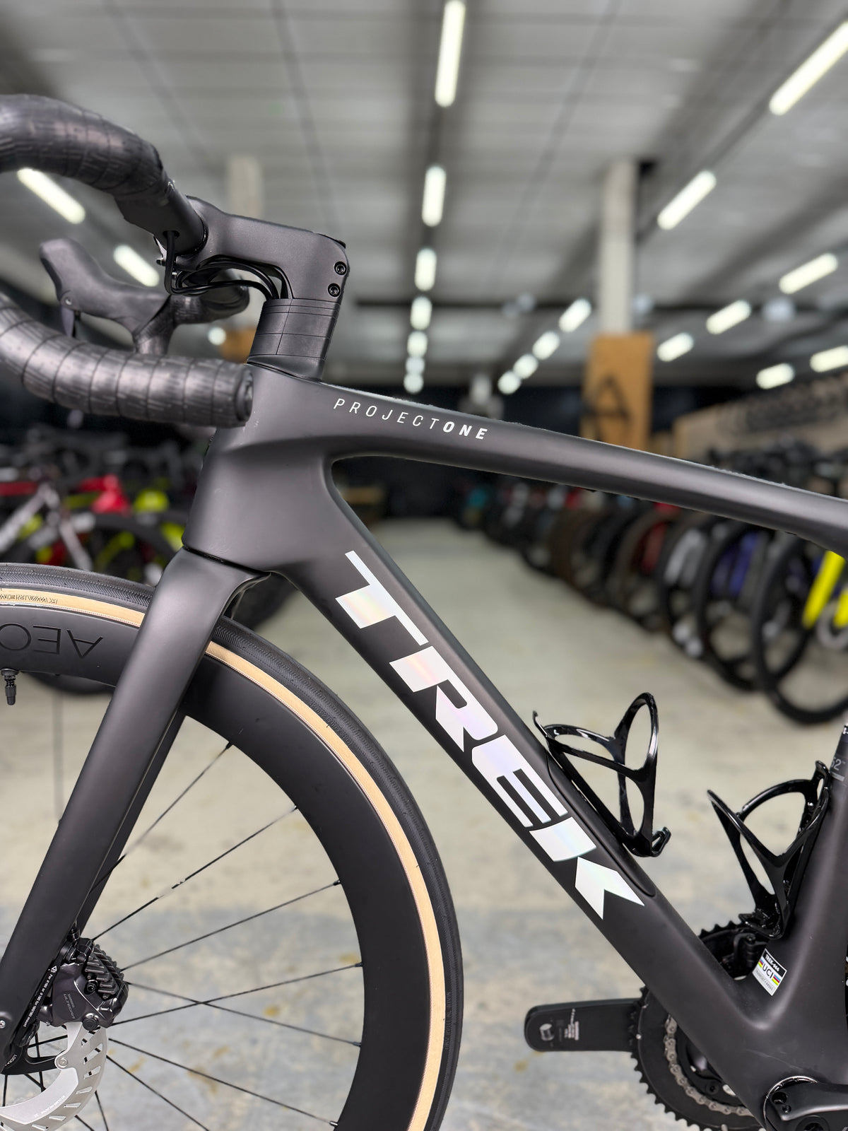SHOWROOM Trek Domane SLR Di2 Carbon Racefiets