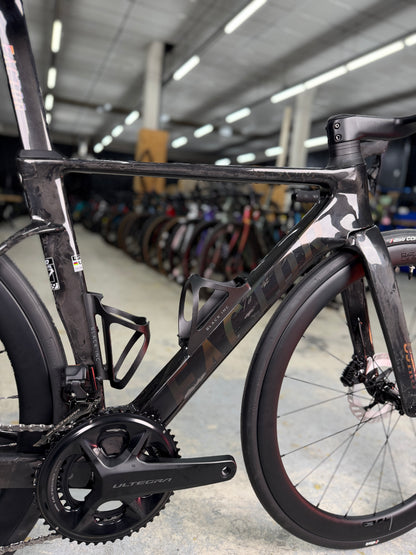 NIEUW Factor Ostro VAM Di2 Carbon Racefiets