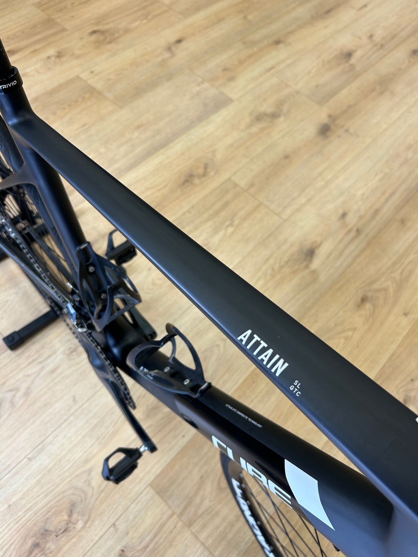 Cube Attain Carbon Ultegra Racefiets