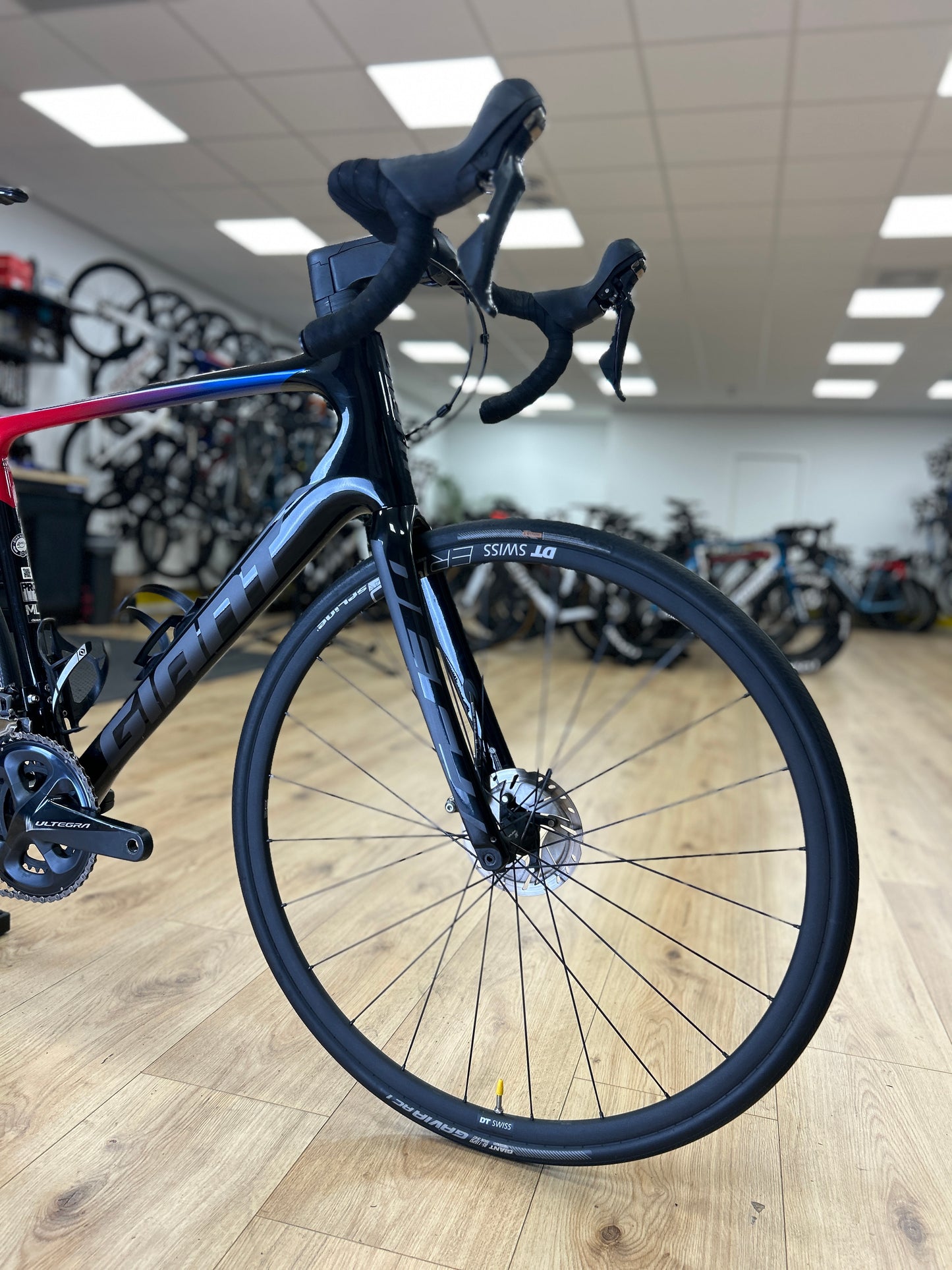 Giant Defy Advanced Carbon Racefiets