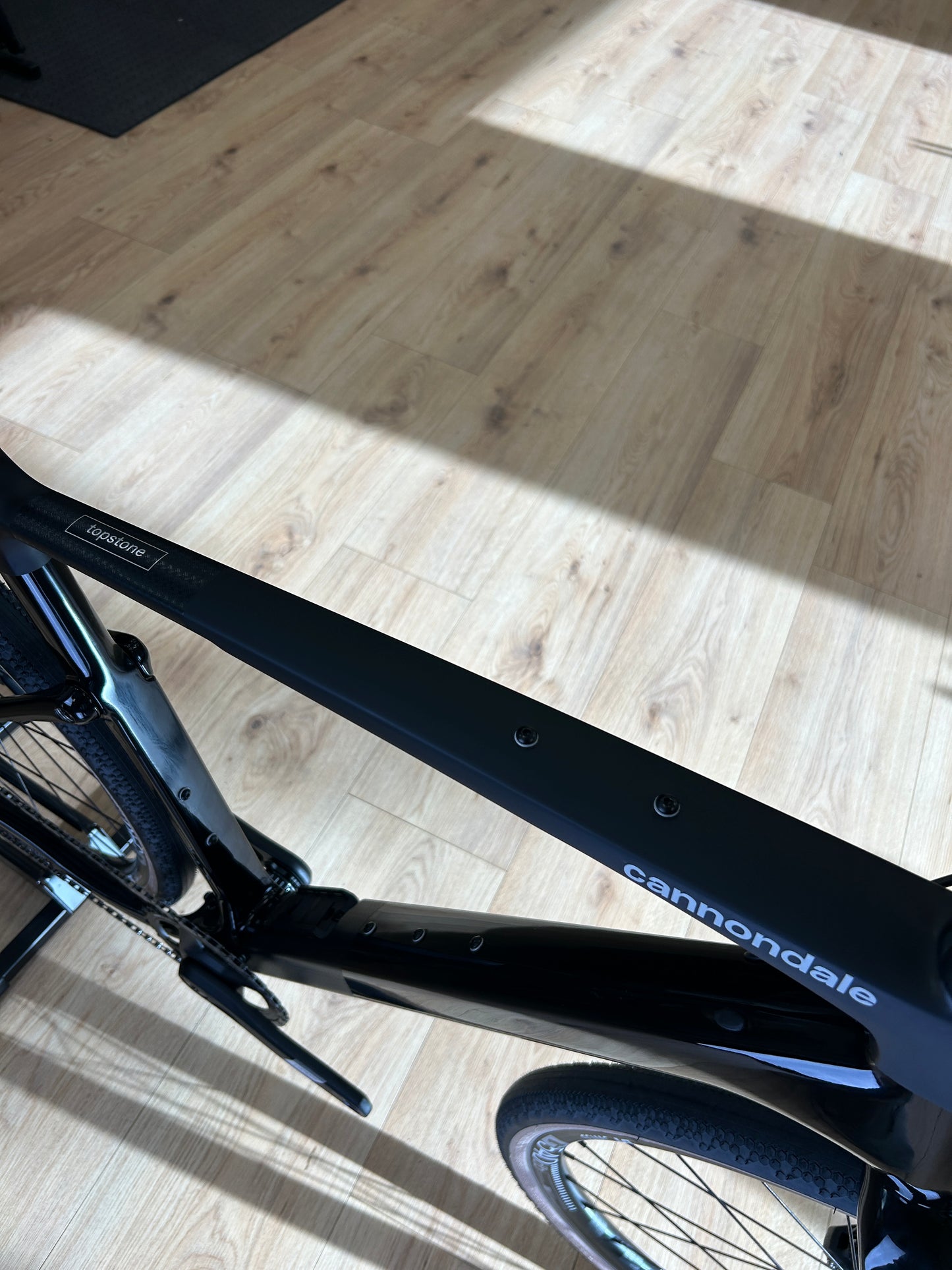 SHOWROOM MODEL Cannondale Topstone LG AXS Gravel Fiets