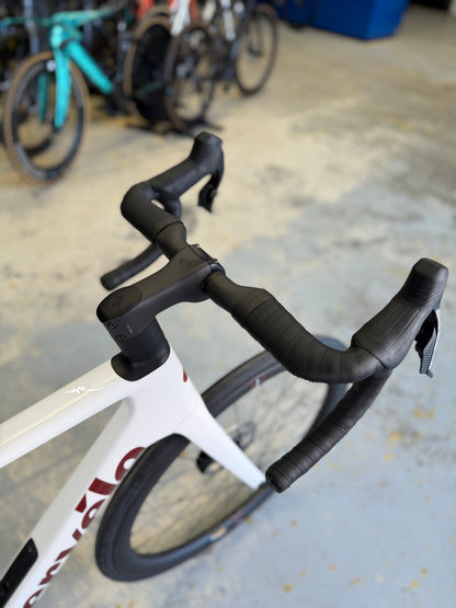 SHOWROOM Cervélo Caledonia-5 AXS Carbon Racefiets