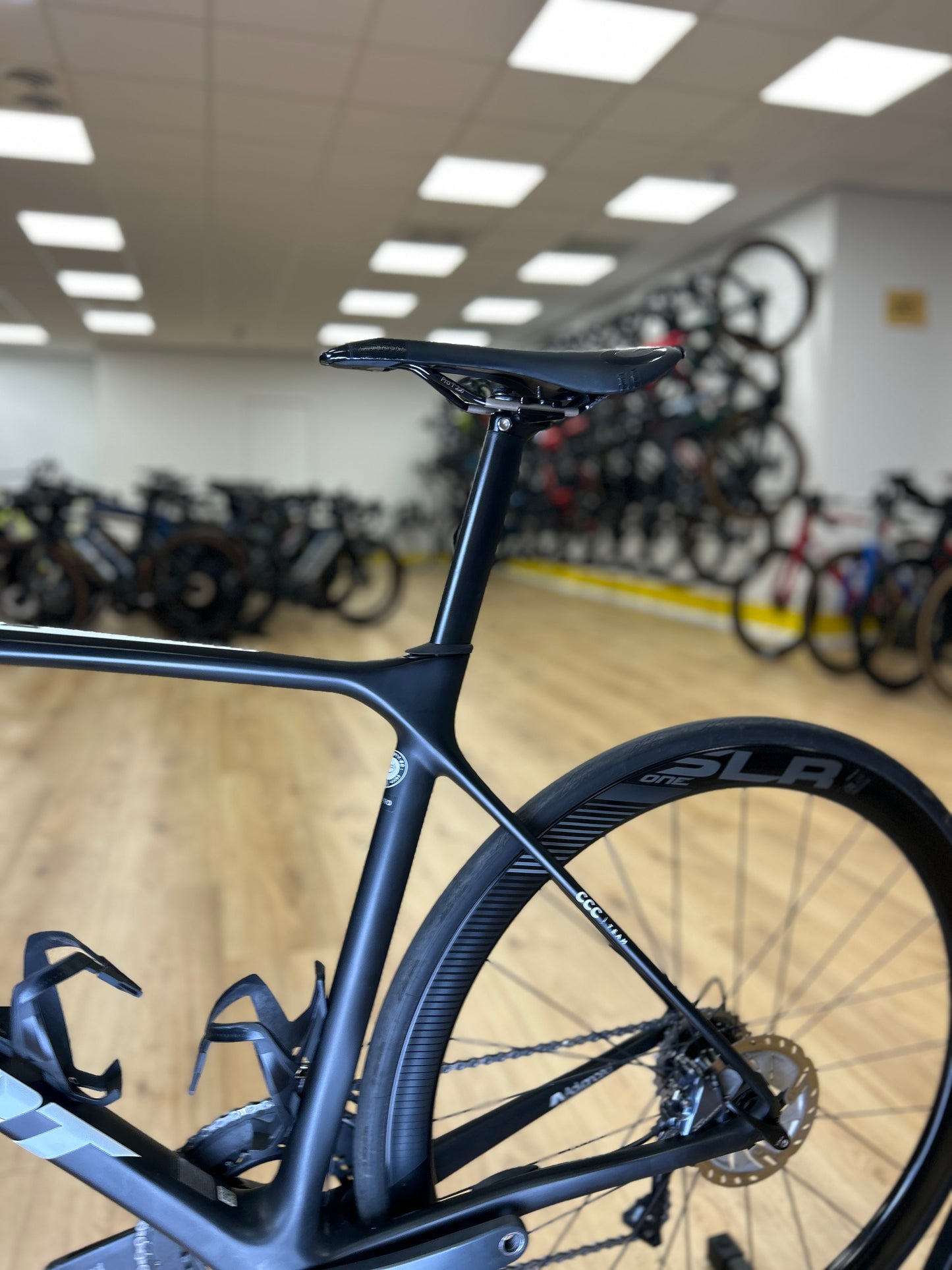 Giant TCR Disc Team CCC Carbon Racefiets